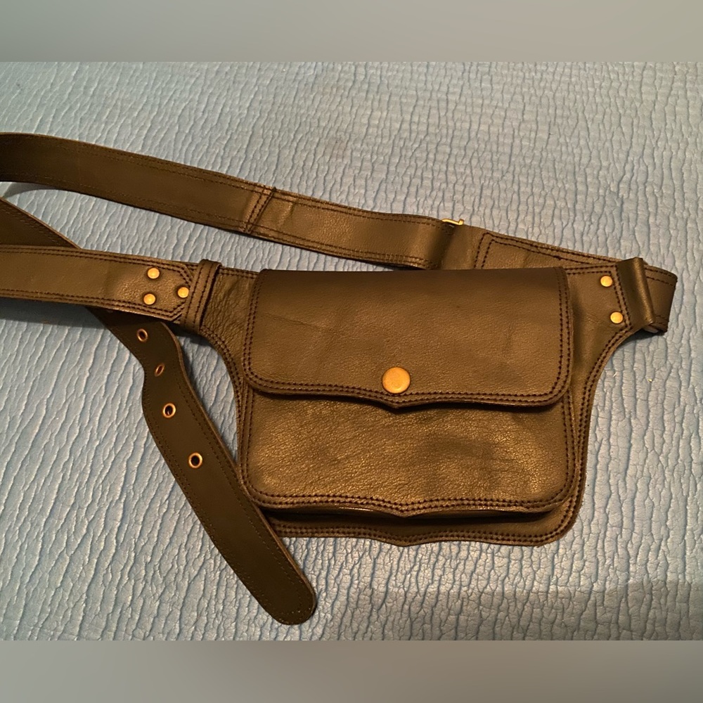 Leather fanny pack, belt pouch, waist bag, hand made, simple